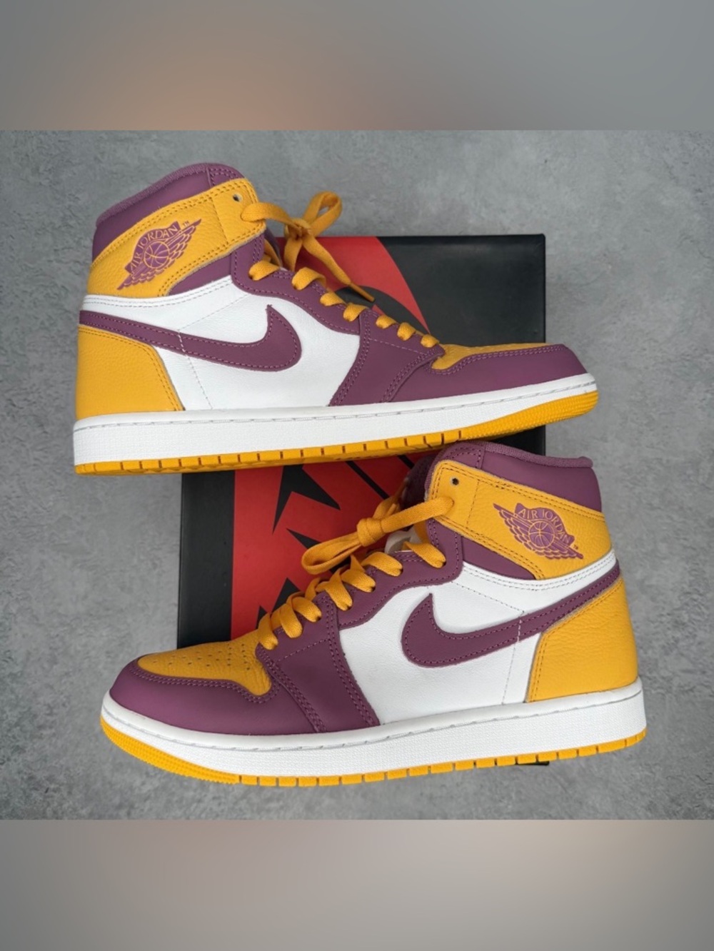 Jordan 1 Retro High OG “Brotherhood”